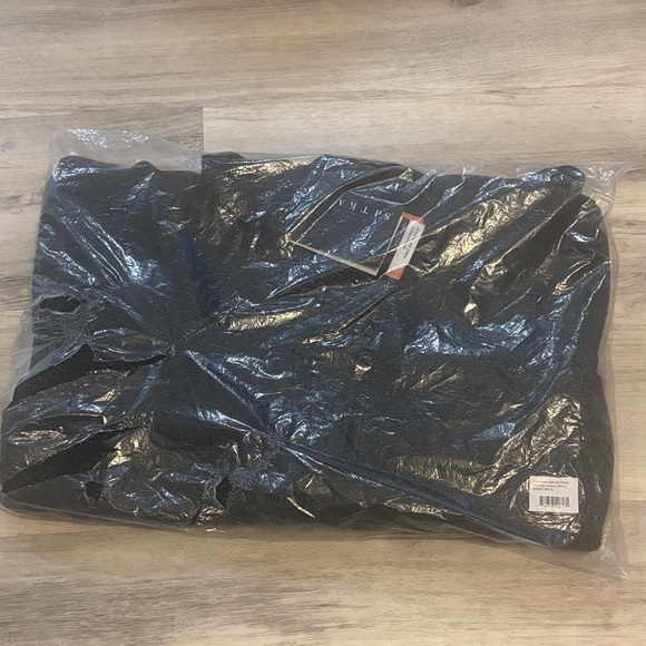 Snowcrest Half-Zip Fleece Pullover - Picture 3 of 5